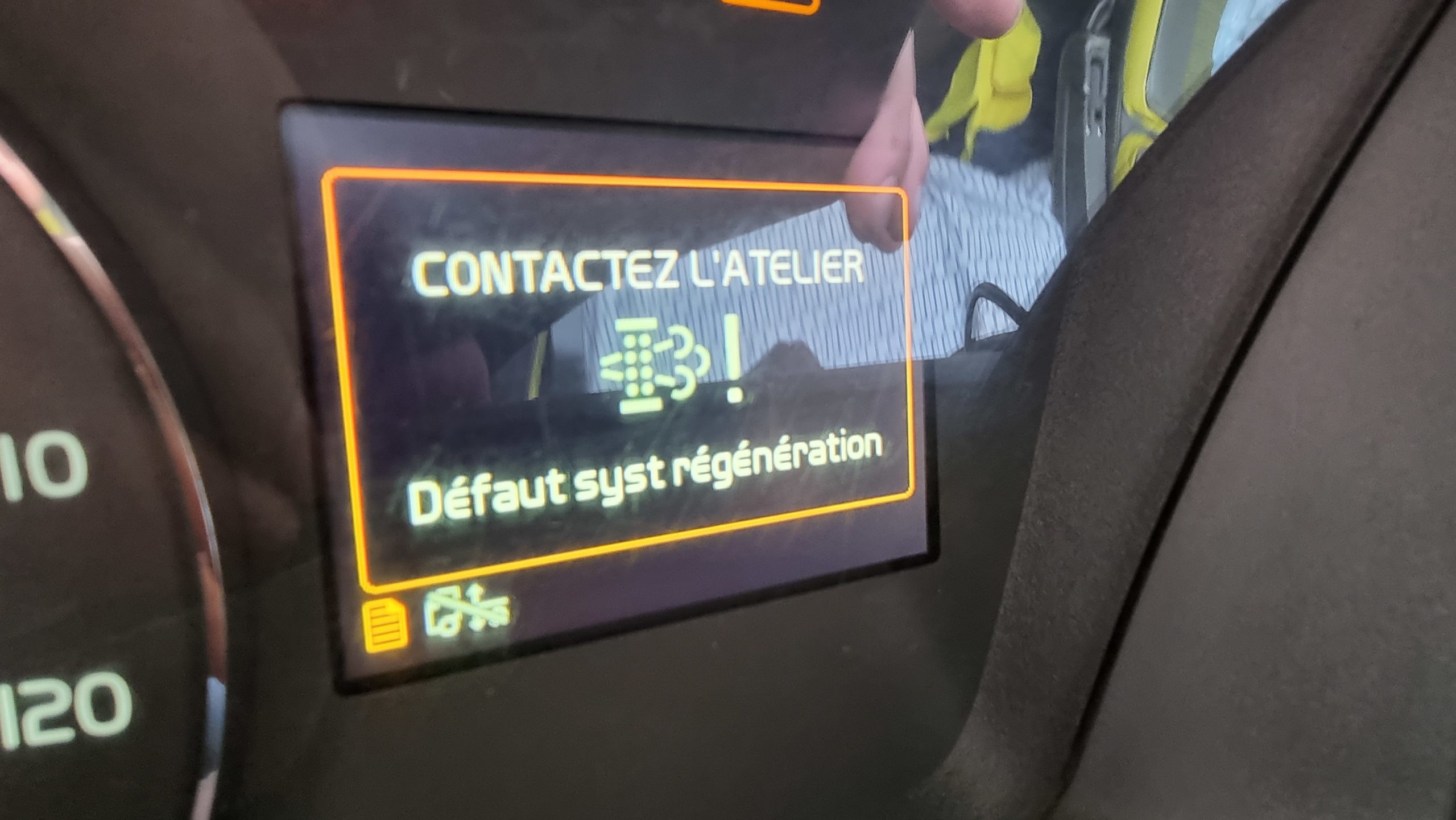 Volvo FH16 Euro 6 Défaut syst. régénération Contacter Atelier FH16 650