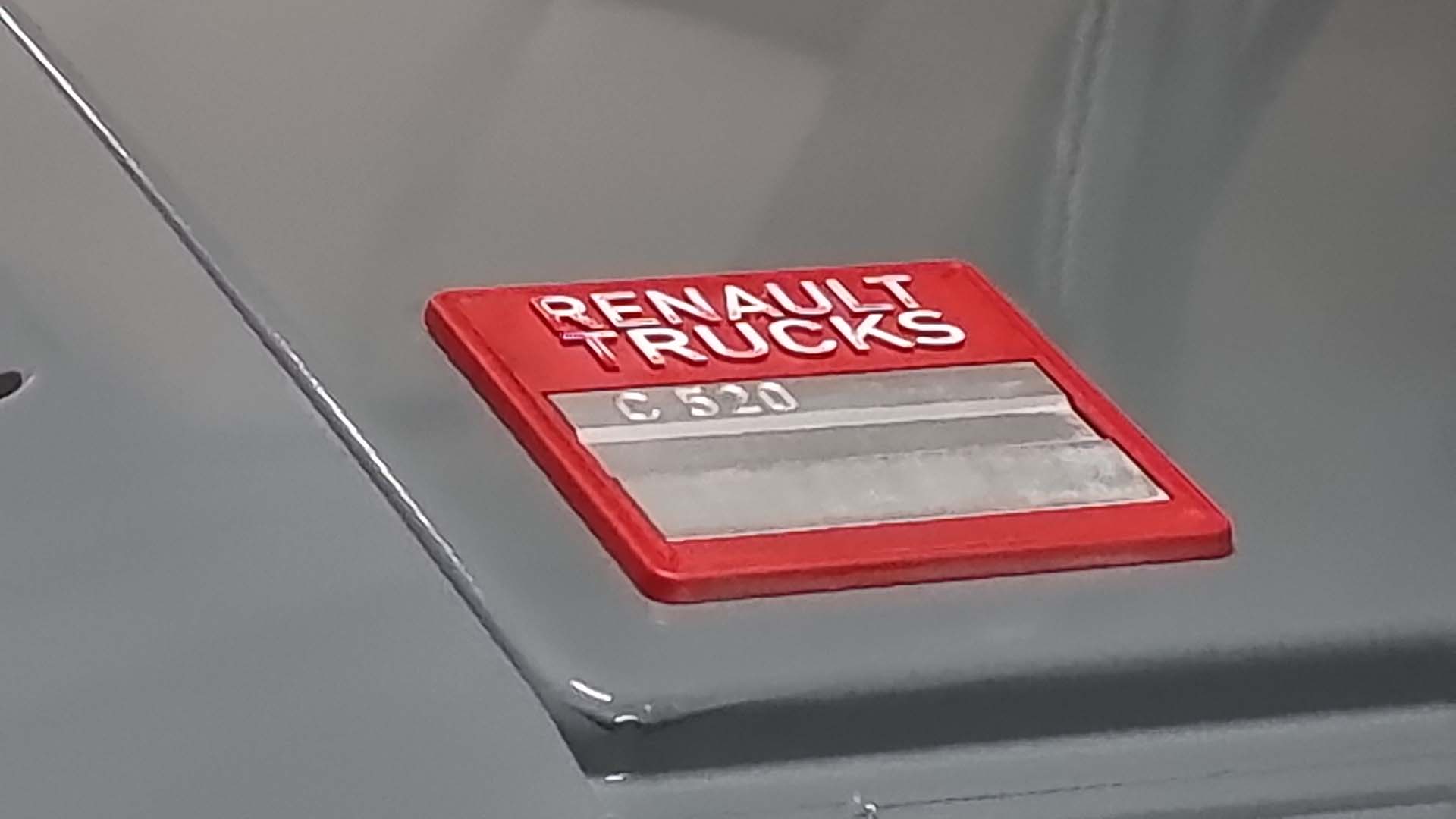 Adblue removal on Renault C520 Euro 6