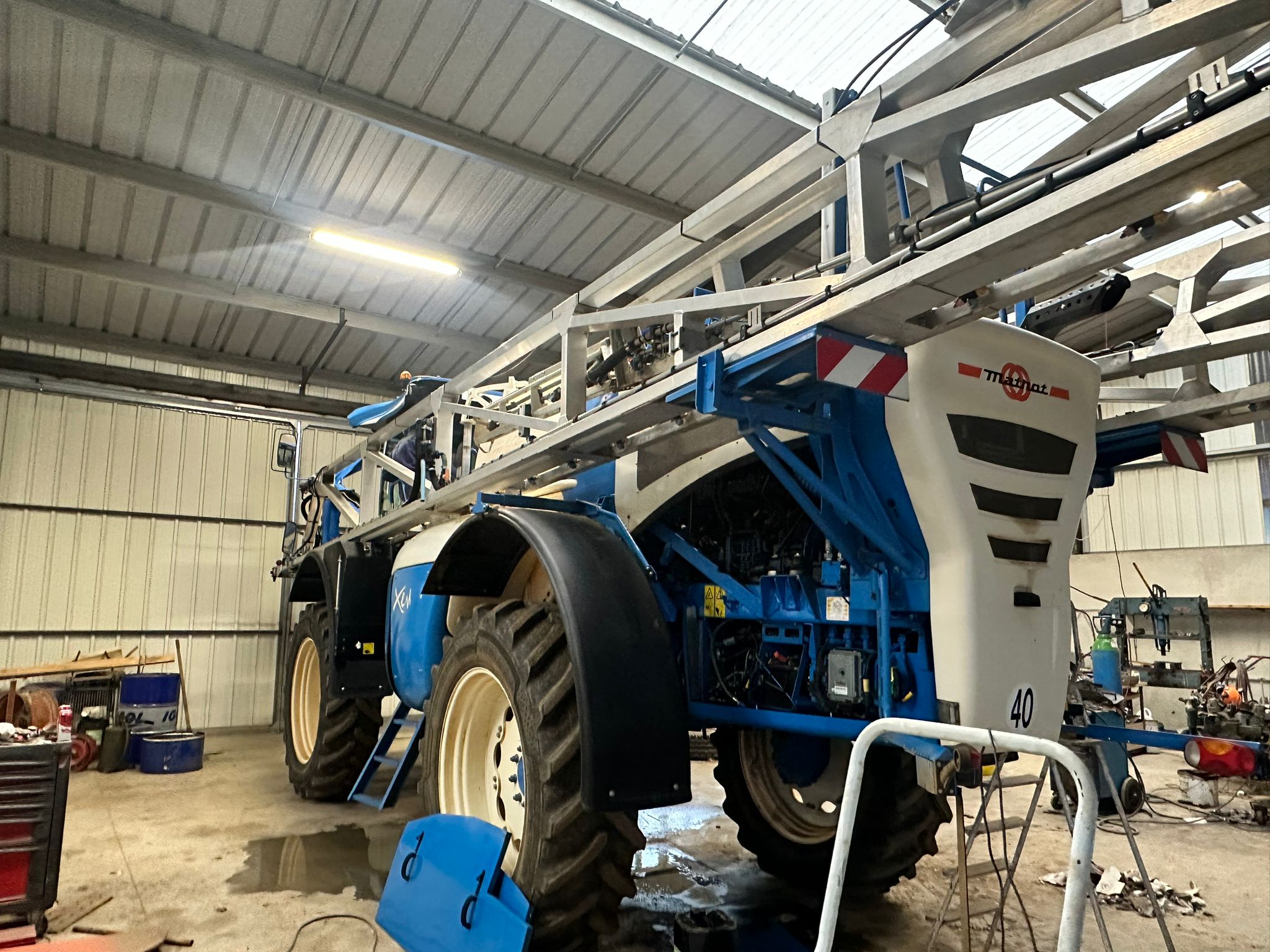 Désactivation FAP sur Matrot 4300 Pulvérisateur Deutz Désactivation FAP sur Matrot 4300 Pulvérisateur Deutz pour supprimer les régénérations et restaurer la puissance moteur.